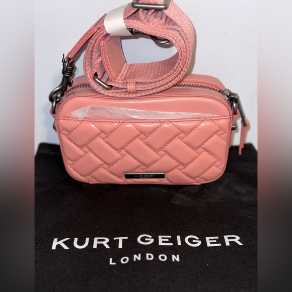 Kurt Geiger London Small Kensington Quilted Pink Leather Camera Bag - Picture 3 of 12